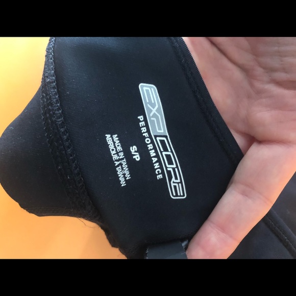 black sports bra - high support - Picture 4 of 4